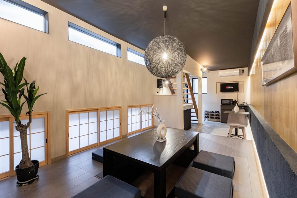 Kitchen or kitchenette, Living room, Seating area, Dining area, minibar