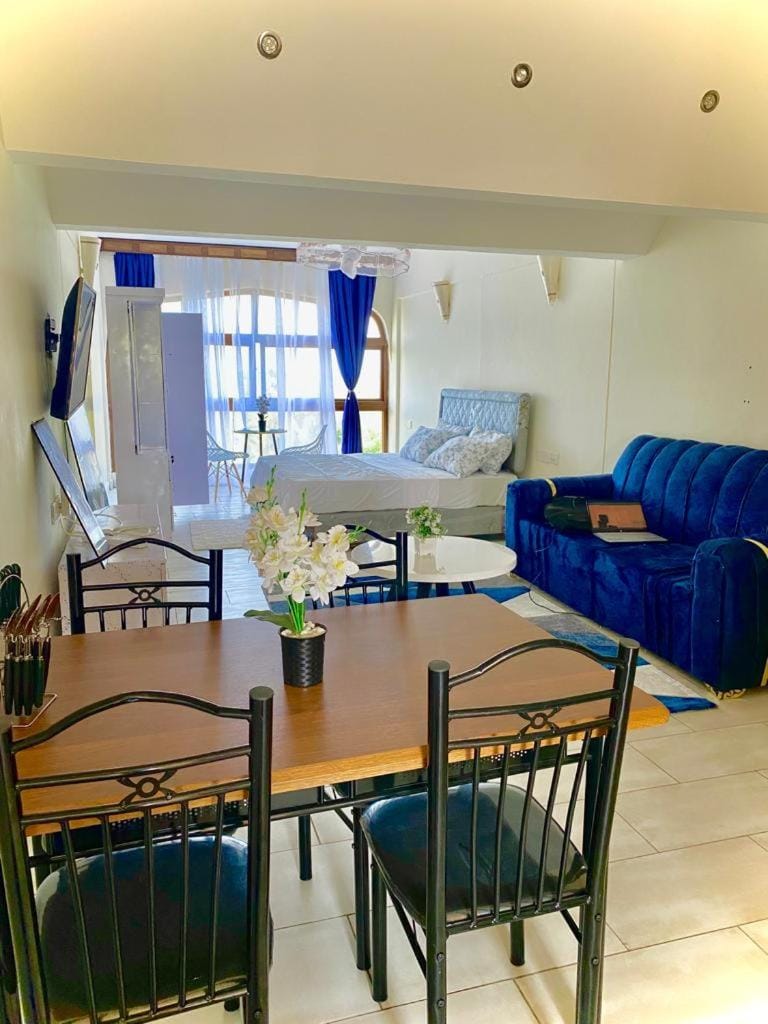 Beachfront bliss villa Apartment in Diani Beach