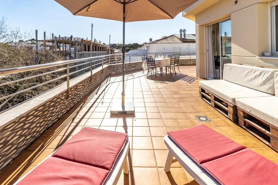Port de Llançà 37 Ático con terraza y vista al mar Apartment in Alt Empordà