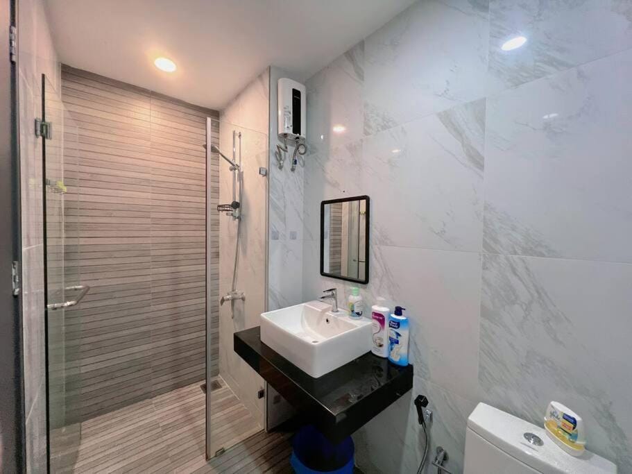 Shower, Bathroom
