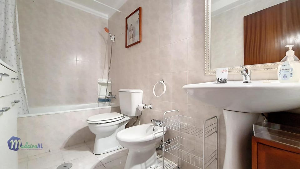 Shower, Toilet, Bathroom, Bath, bidet