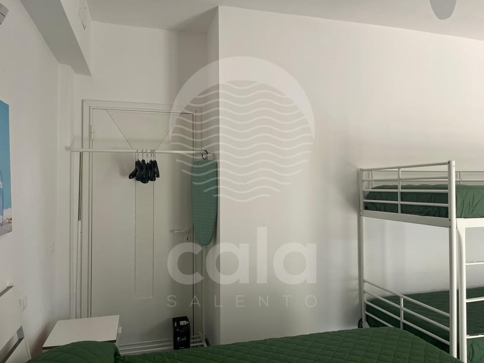 Bed, Photo of the whole room, Bedroom, bunk bed