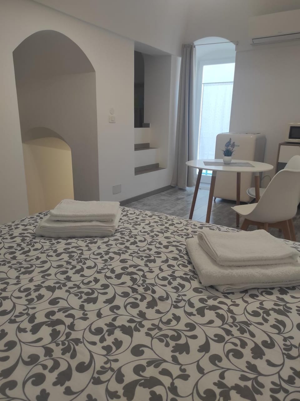 Patio, Balcony/Terrace, Photo of the whole room, Bedroom