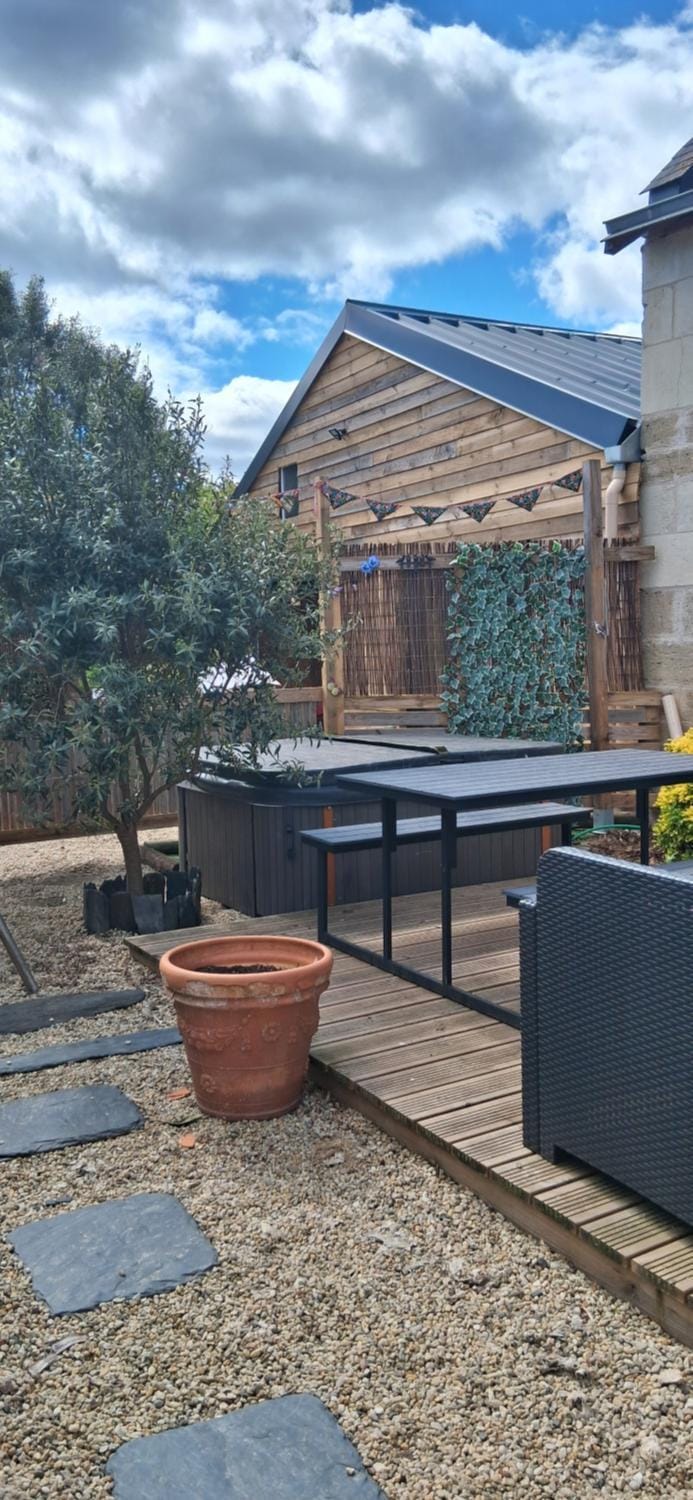 Moonlight cottage with spa saumur House in Pays de la Loire