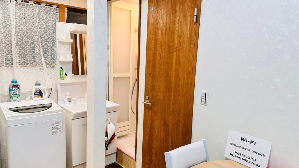 E-REST ハウス瓦町 Apartment in Japan