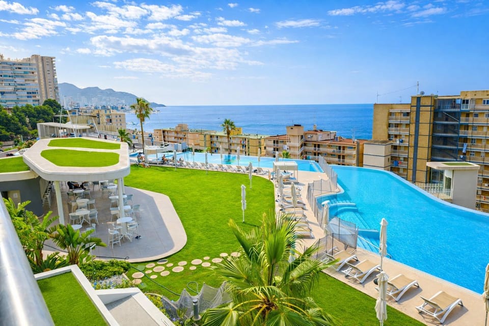 Pool view, Sea view, Swimming pool