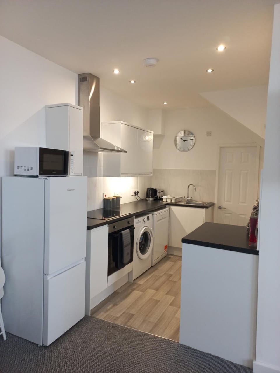 Kitchen or kitchenette, dishwasher, minibar, pet friendly, toaster, washing machine, dryer