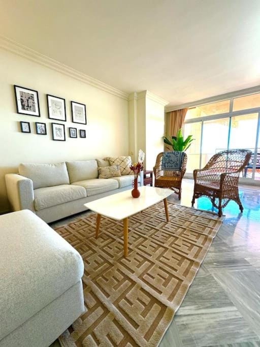 Magna Marbella 2 Bed apt with speacular sea views Apartment in Marbella