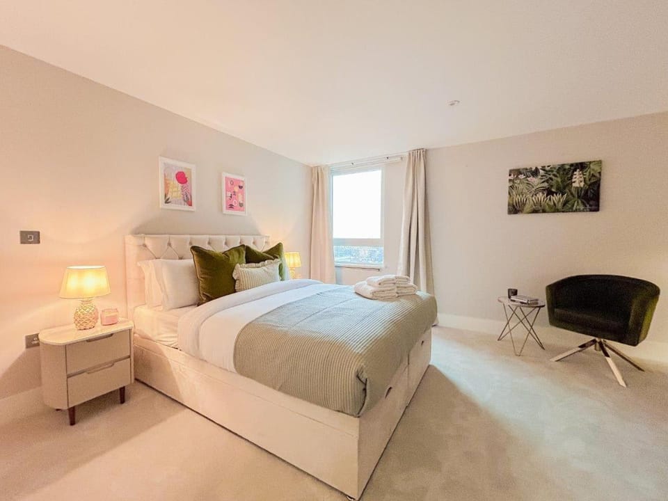 Vista Haven: A Short Let Retreat Apartment in City of Westminster