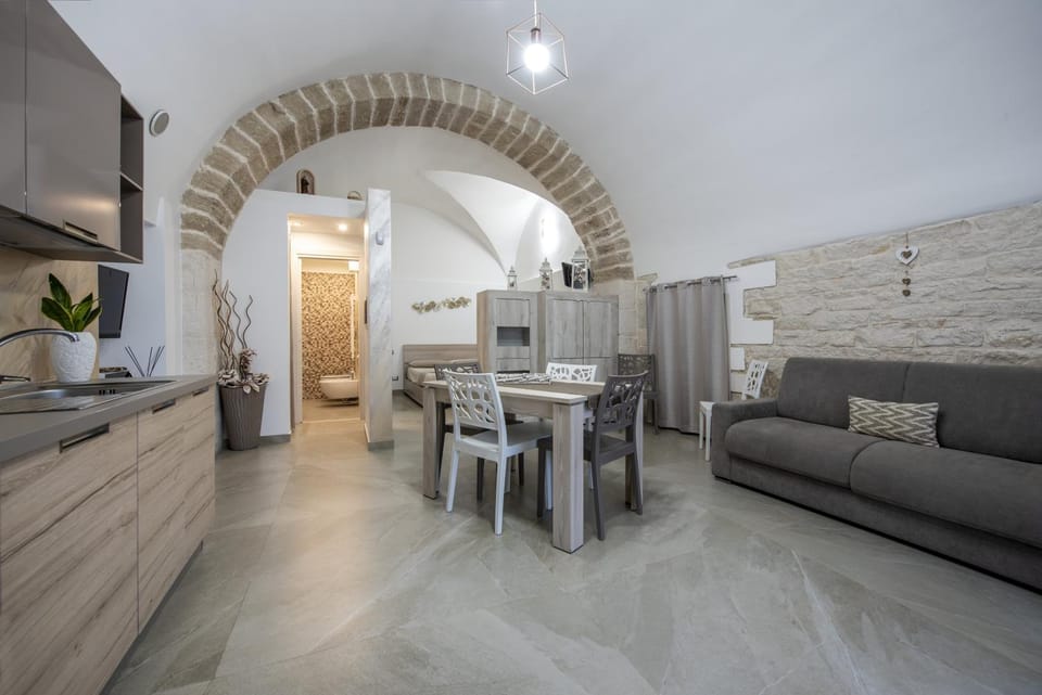 La Lanterna House in Giovinazzo