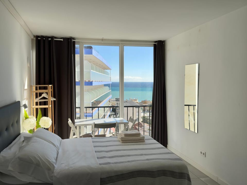 Bedroom, Sea view