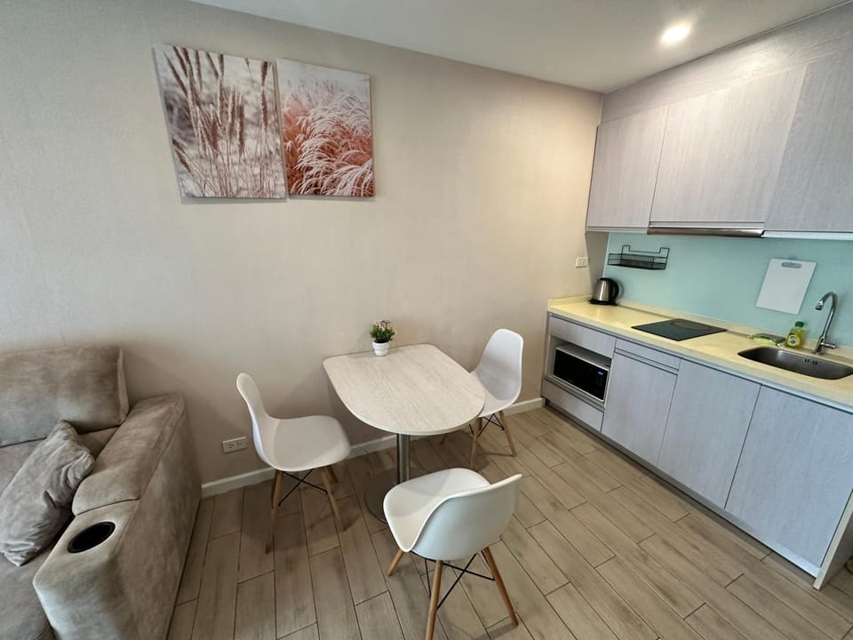 Kitchen or kitchenette, Photo of the whole room