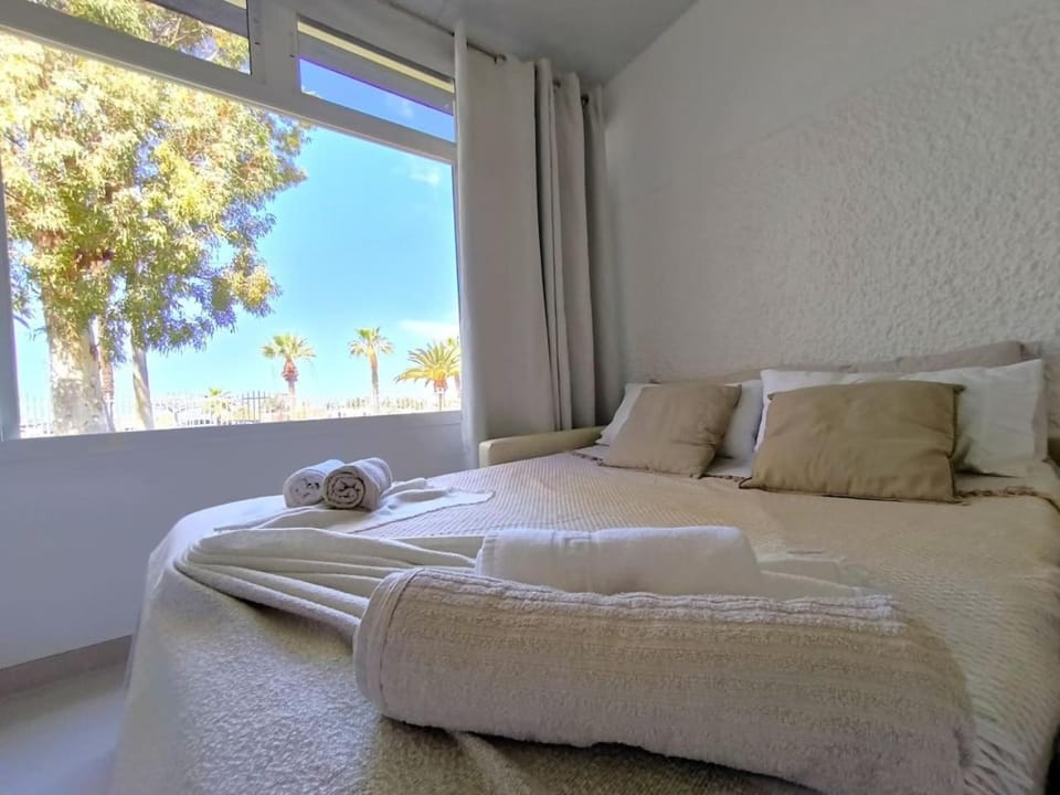 RenTenerife Canary Oasis - Agarimo Apartment in Costa del Silencio