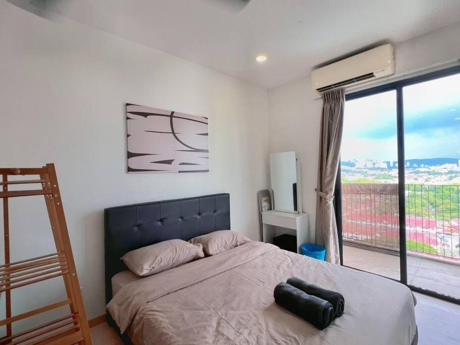 Bed, View (from property/room), Balcony/Terrace, Photo of the whole room, Bedroom, towels