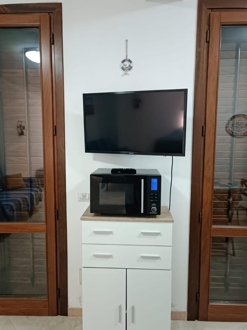 TV and multimedia, minibar