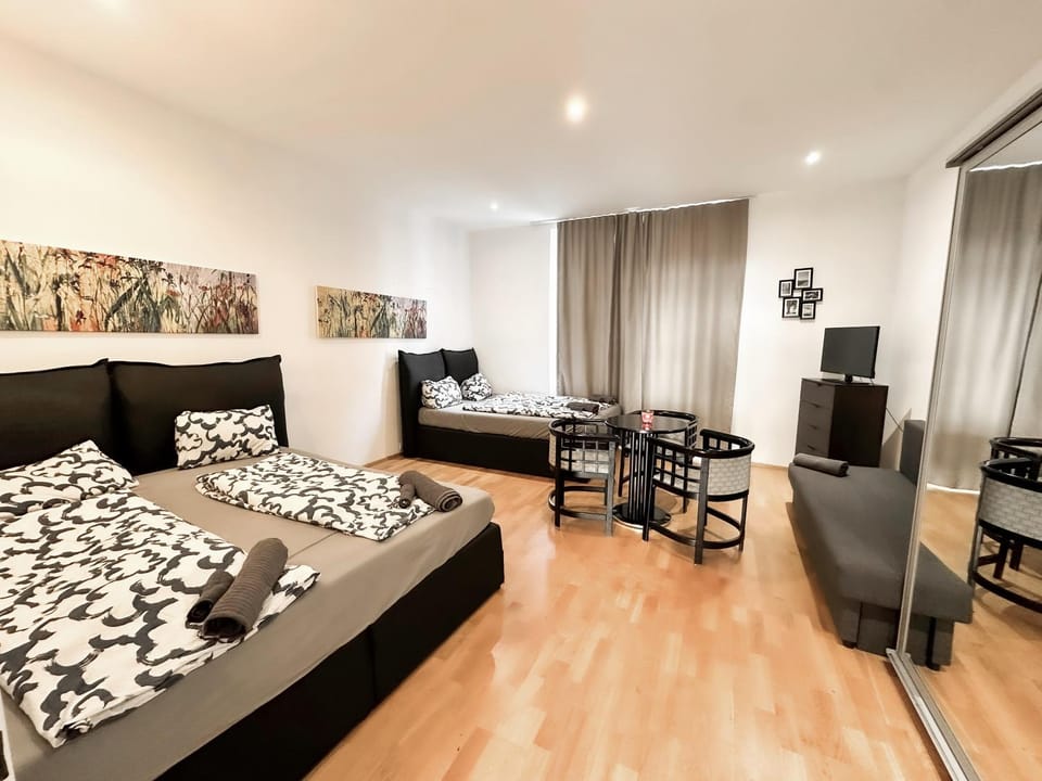 W Apartment - Brigittenau Area MM10 Apartment in Vienna