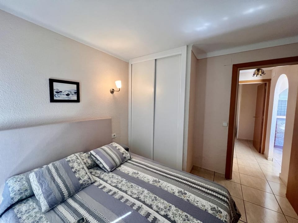 Dos habitaciones- Sylvia 6X Apartment in Alt Empordà