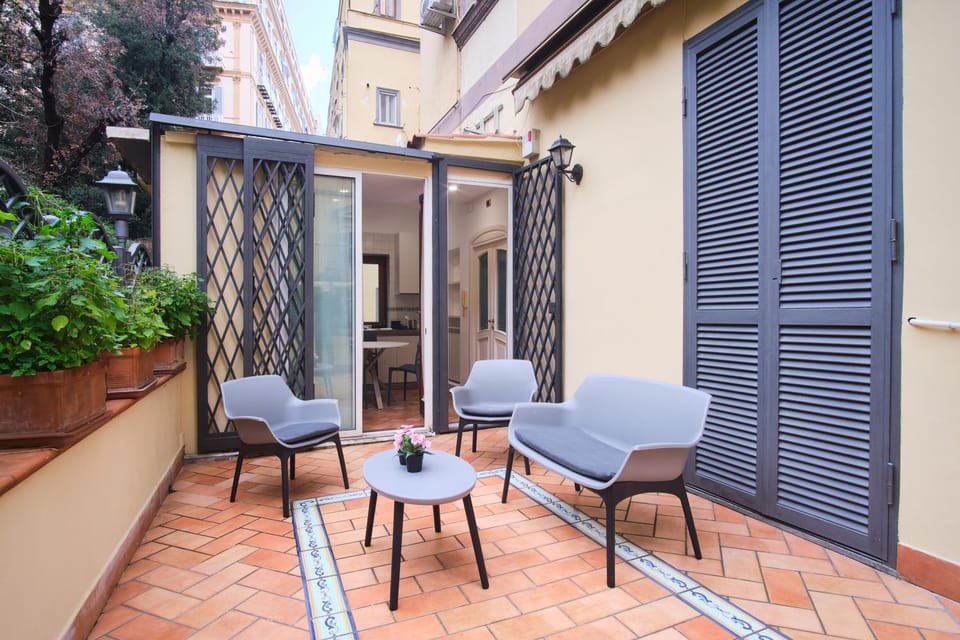 Patio, Balcony/Terrace