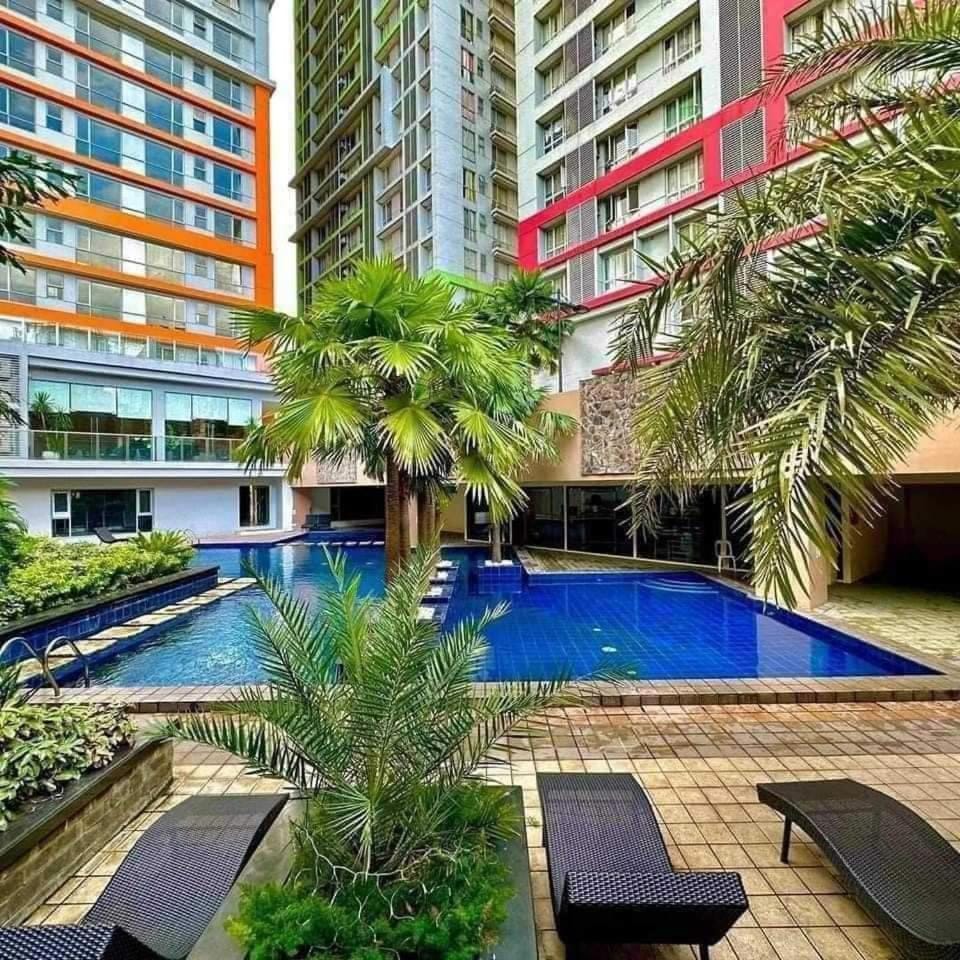 Milia Condo w/ Free use of Swimming pool & Gym Apartment in Mandaluyong