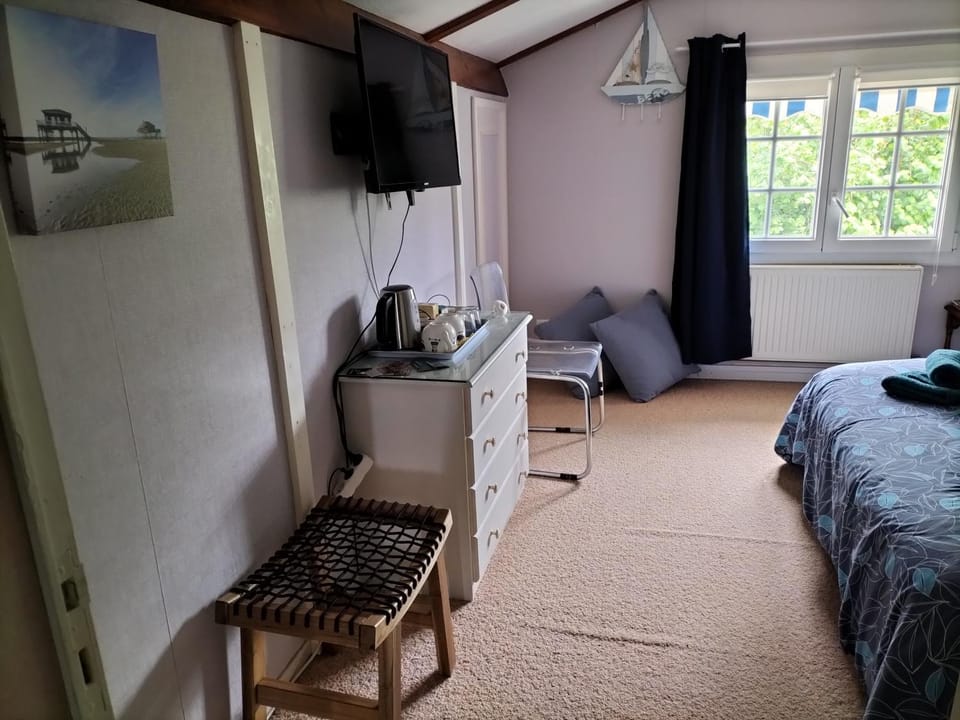 TV and multimedia, Bedroom
