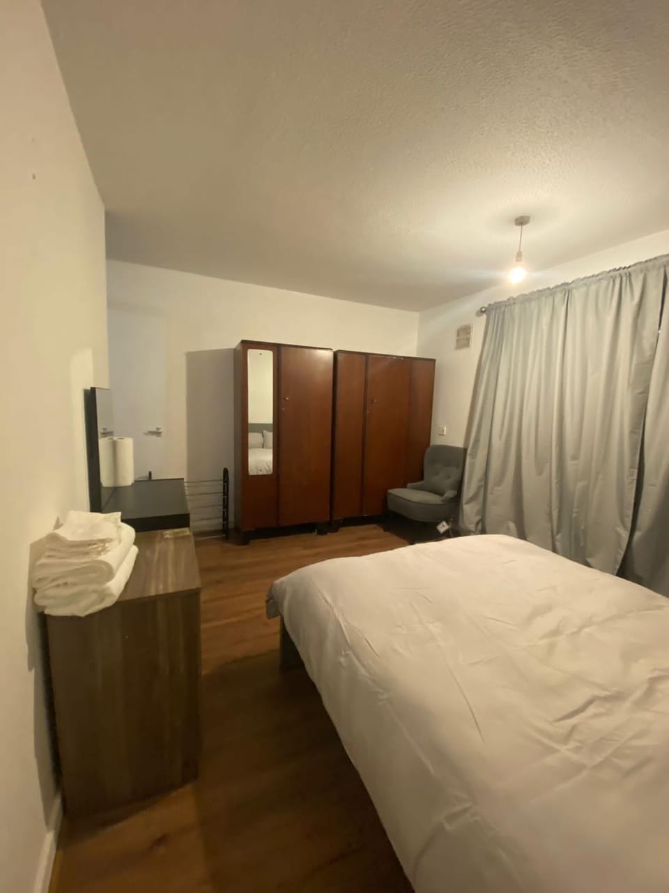 Spacious One Bedroom Flat close to Heathrow Airport Apartment in London Borough of Ealing