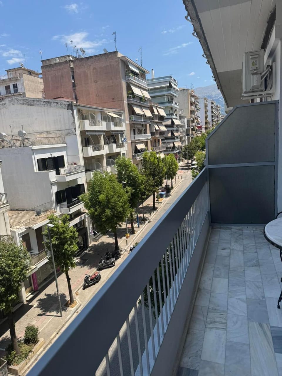 Balcony/Terrace, Street view