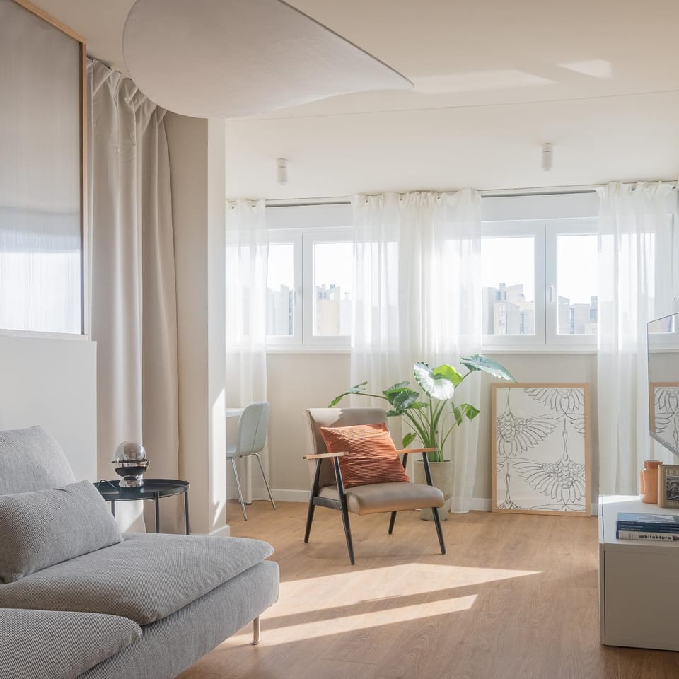 View (from property/room), Living room, Seating area