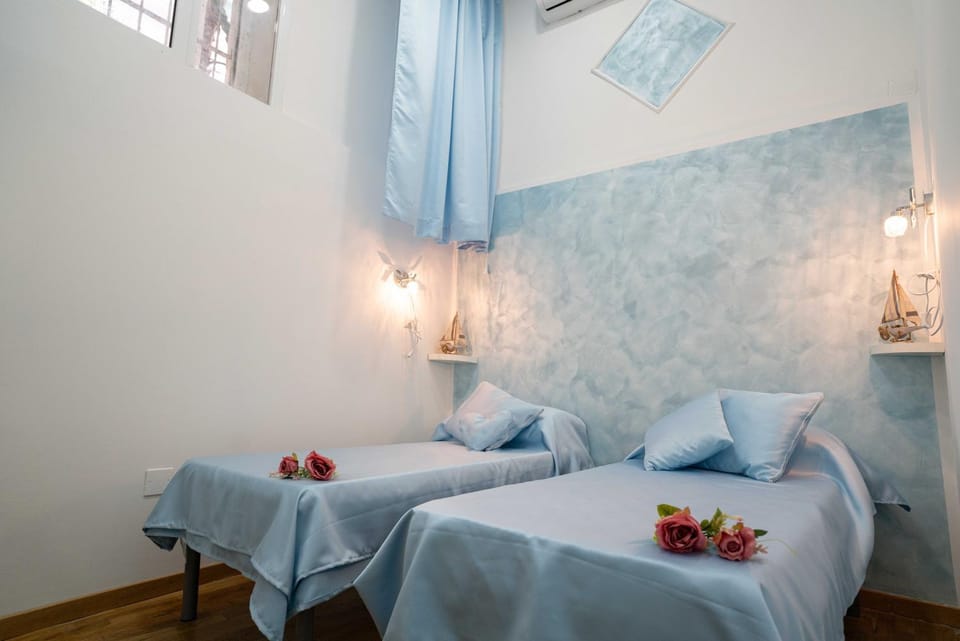 TV and multimedia, Bedroom, air conditioner