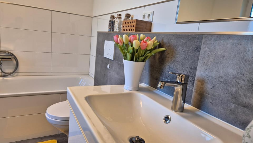 Toilet, Bathroom, Bath