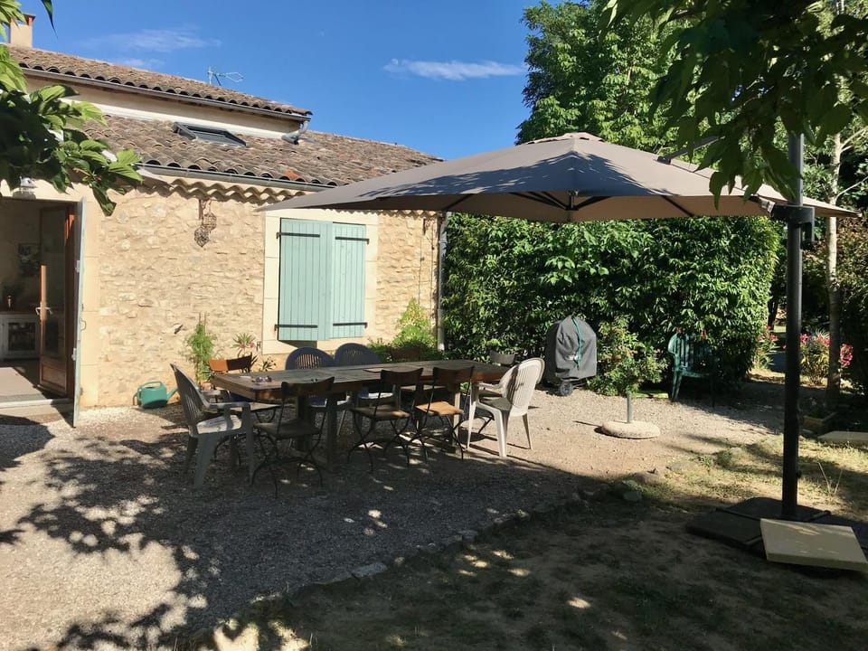 Patio, Spring, Garden, Dining area, Garden view