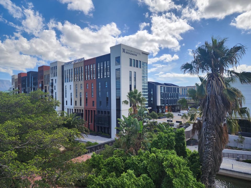 Luxury 2 Bedroom Apartment in Nine Palms Apartment in Cape Town