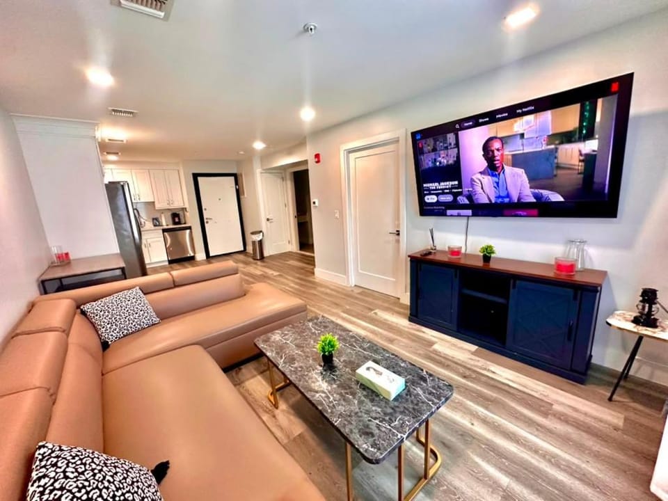 The Chic Suite - 1BR with Luxe Amenities Apartment in Paterson