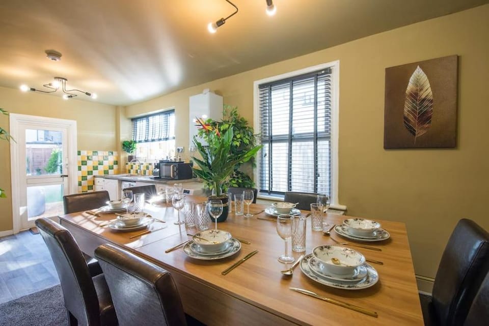 Deluxe 2 Bed London House Nr Stratford House in London