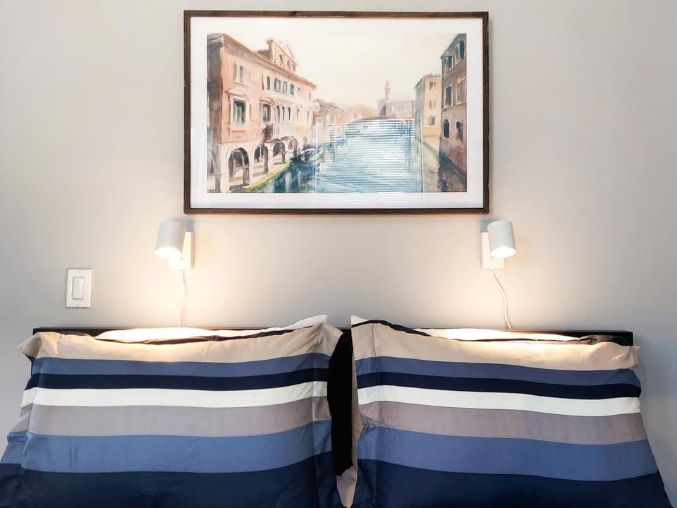 Bed, Bedroom