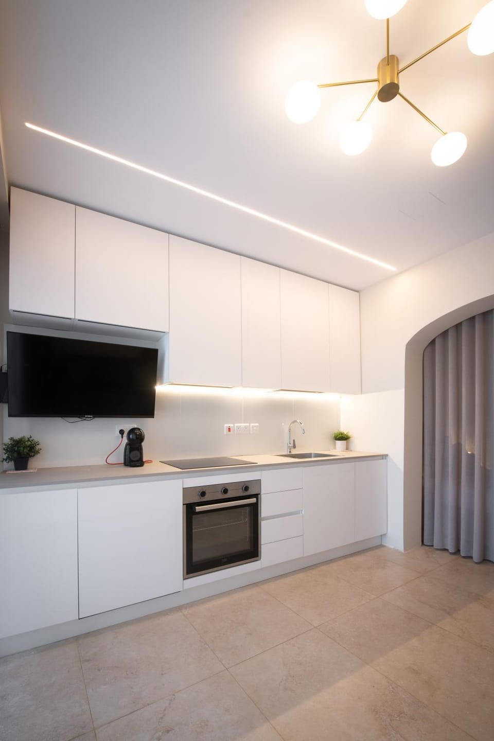 Kitchen or kitchenette
