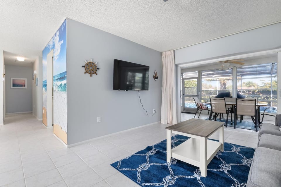 Seas the Day! Private Heated Pool Home! House in Bradenton