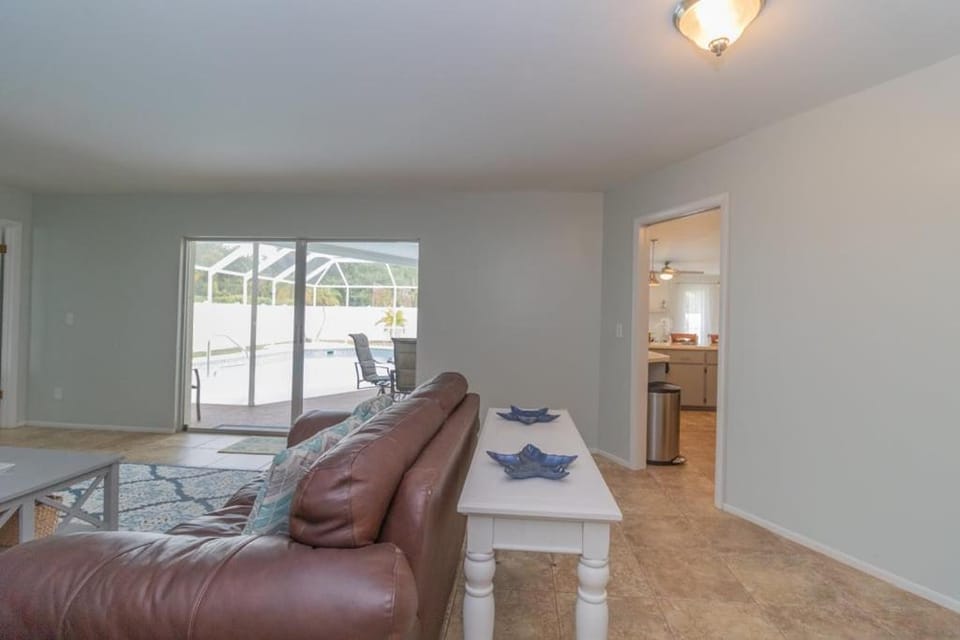 Sea Salt Retreat! Private pool home in Bradenton just 5 miles from Anna Maria! House in Bradenton