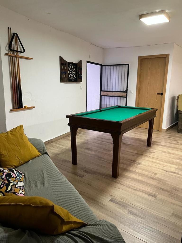 Billiard, Billiard, Game Room, Living room
