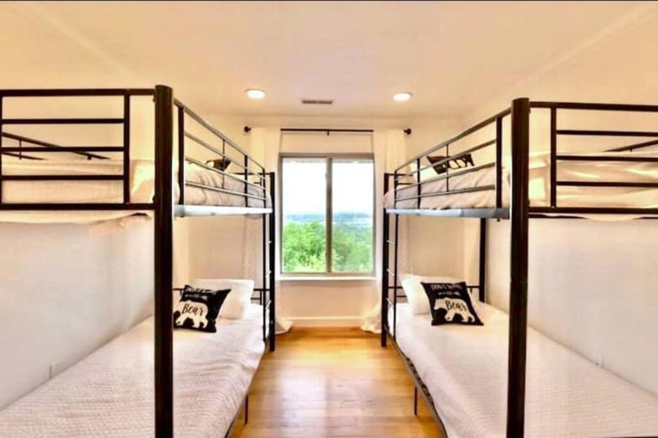 Bed, Photo of the whole room, Bedroom, bunk bed