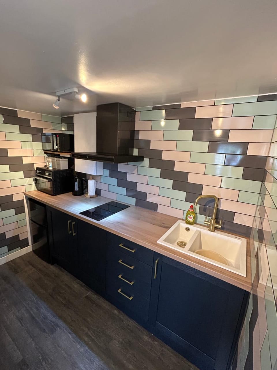 Hill Street Railway retreat. Apartment in Borough of Barnsley