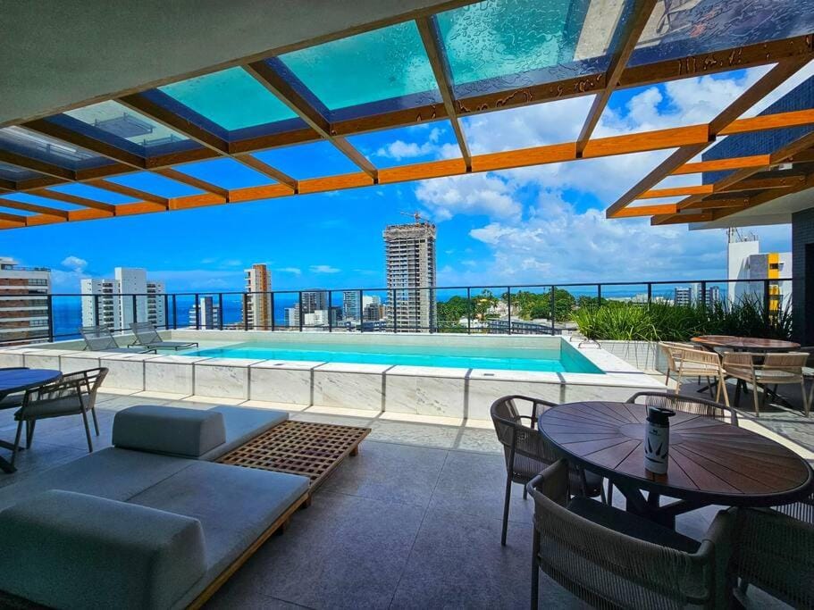 View (from property/room), Balcony/Terrace, Pool view, Swimming pool, sunbed