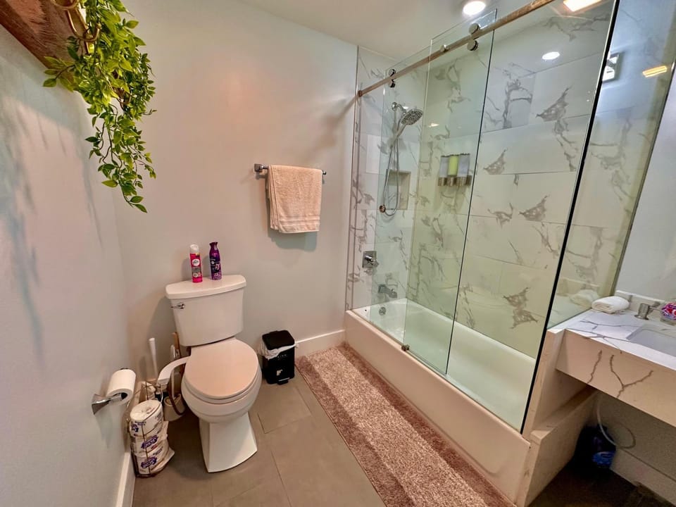 The Comfy Suite - 1BR with Free Parking Apartment in Paterson