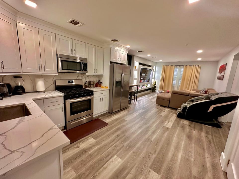 The Comfy Suite - 1BR with Free Parking Apartment in Paterson
