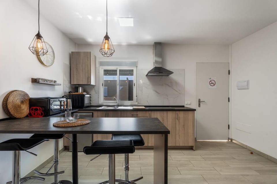 Property building, Kitchen or kitchenette, Living room
