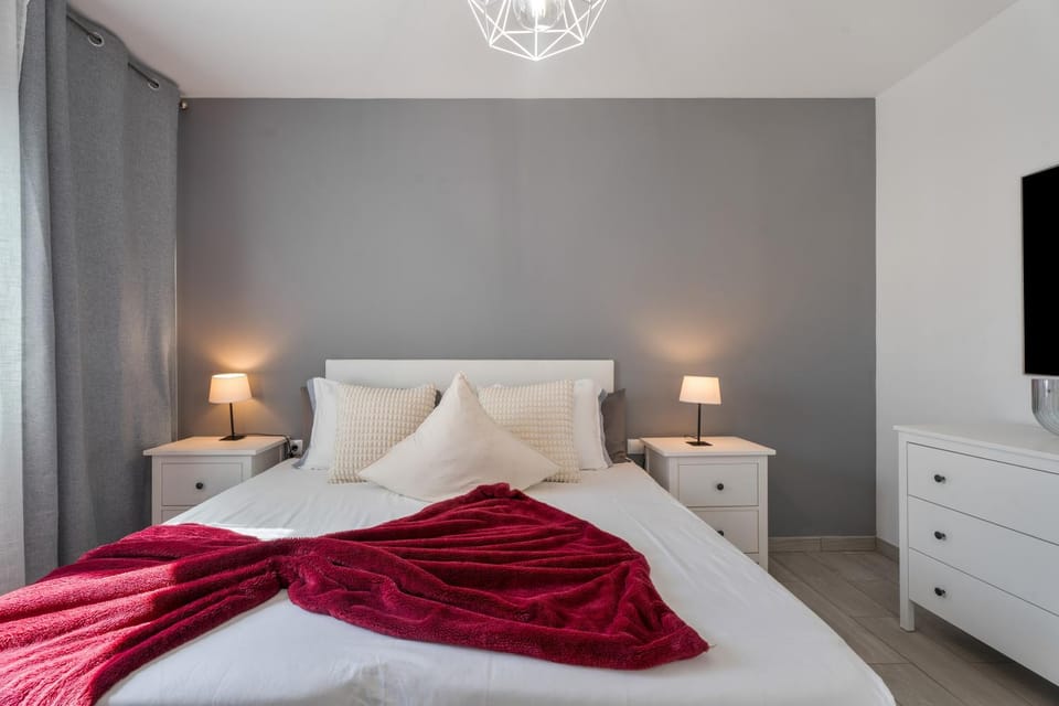 Living room, Bedroom