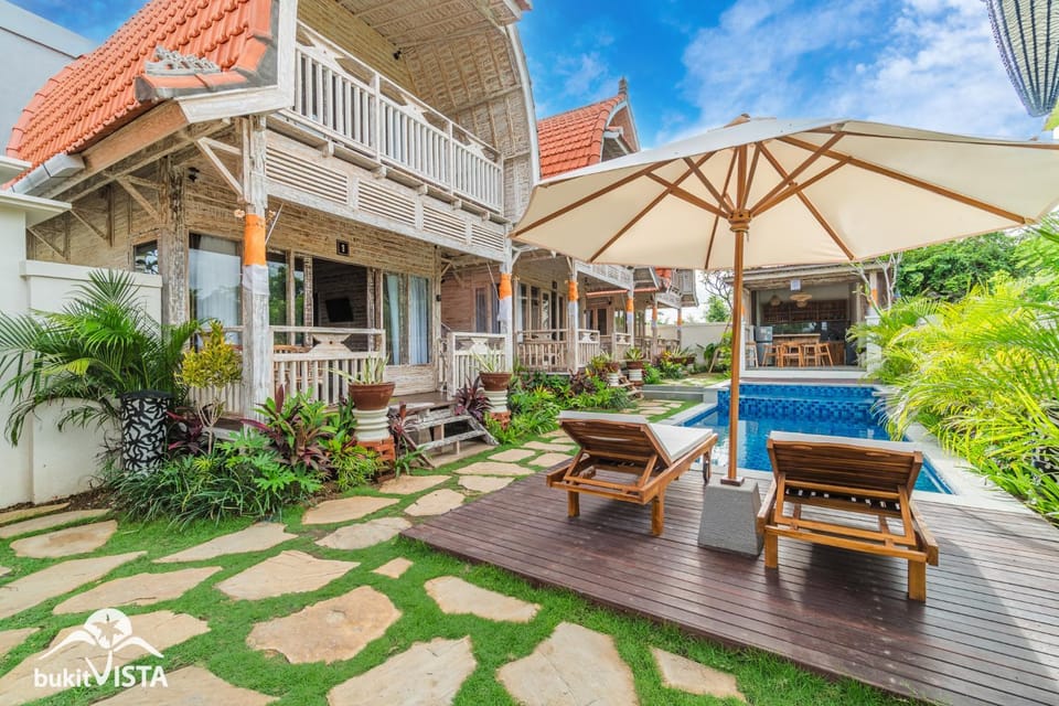 Property building, Patio, Day, View (from property/room), Balcony/Terrace, Pool view, Swimming pool, sunbed