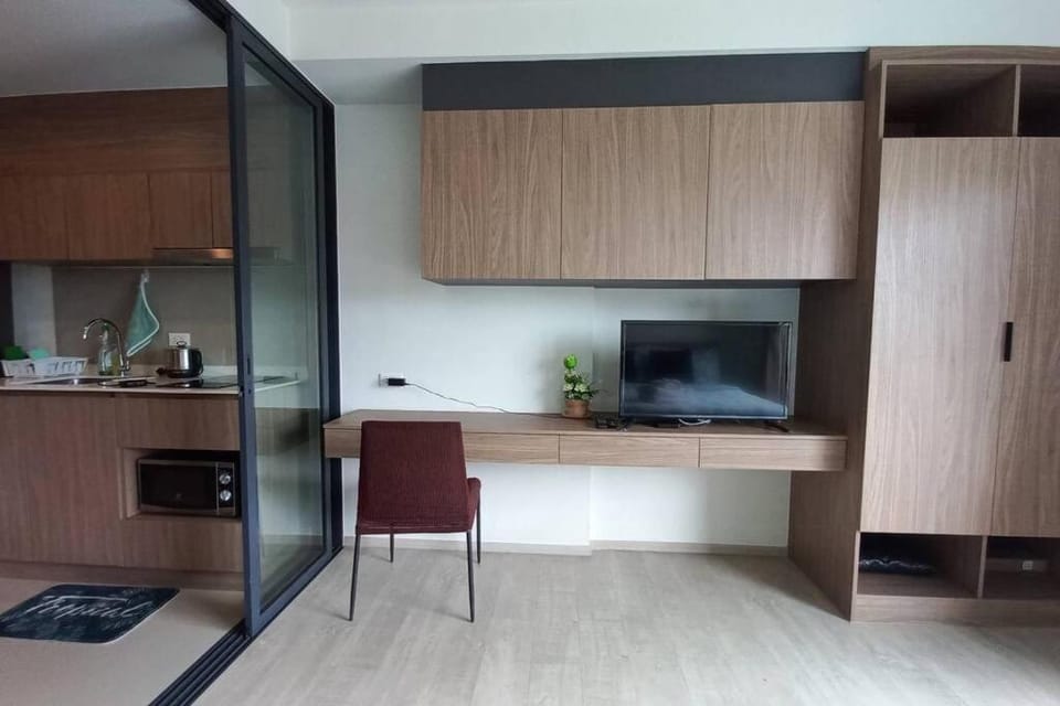 Happy Life at LacasitaD-HuaHin Apartment in Hua Hin District