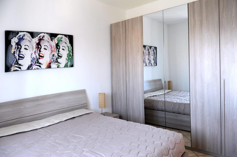 Bed, Photo of the whole room, Bedroom, furniture, wardrobe