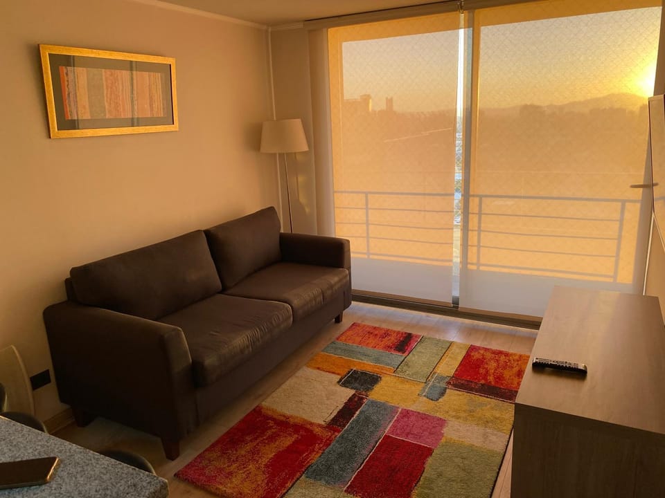 Depto 2Hab 2baños Amoblados MyK Metro Irarrazabal Apartment in Santiago