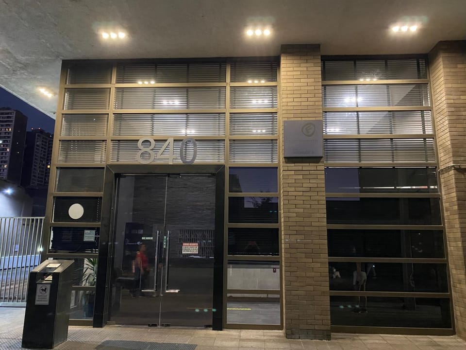 Depto 2Hab 2baños Amoblados MyK Metro Irarrazabal Apartment in Santiago